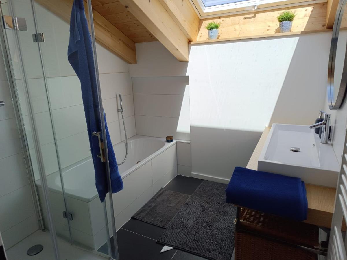 Apartment Unterm Dach Mit Kleinem Seeblick Münsing Zewnętrze zdjęcie